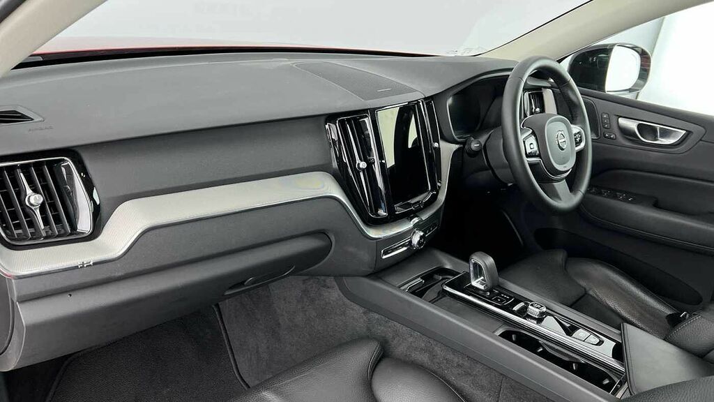 Volvo XC60 Plus, B4 Mild Hybrid, Dark Red #6
