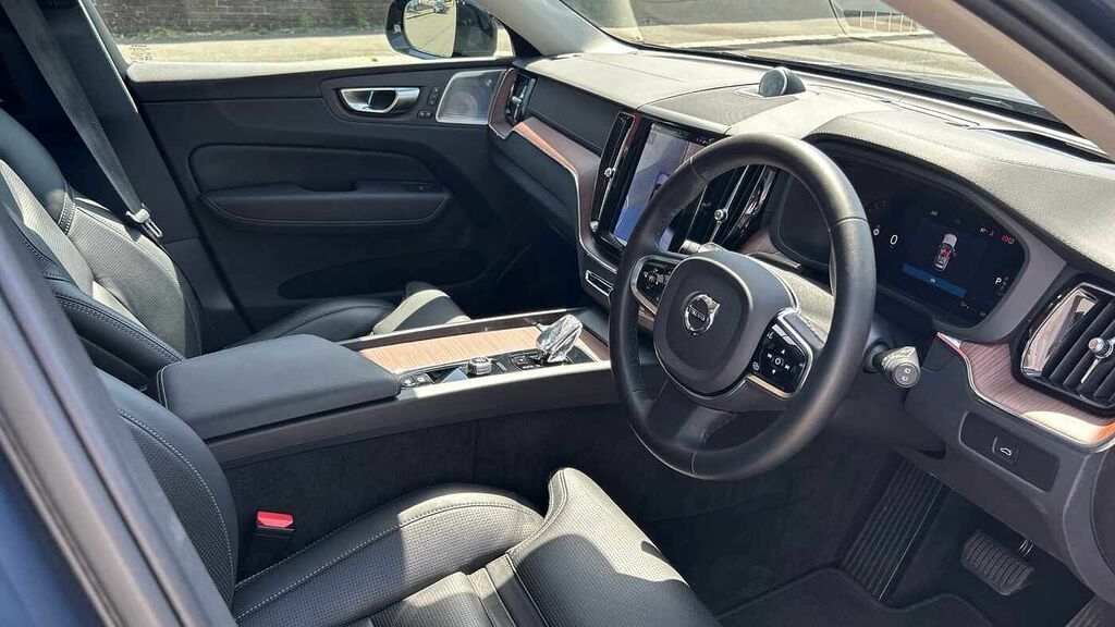 Volvo XC60 Ultimate, B5 Awd Mild Hybrid, Dark LL23JHU Blue #4