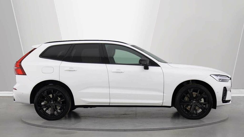 Volvo XC60 Black Edition Plus, T6 Awd Plug-in Hybrid, Electri White #3