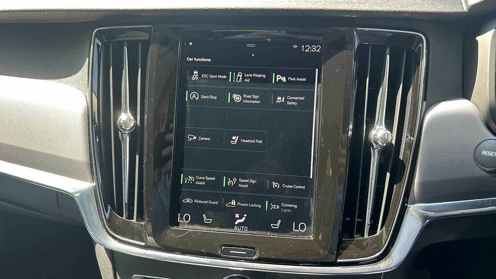 Volvo V90 R Design Black #15