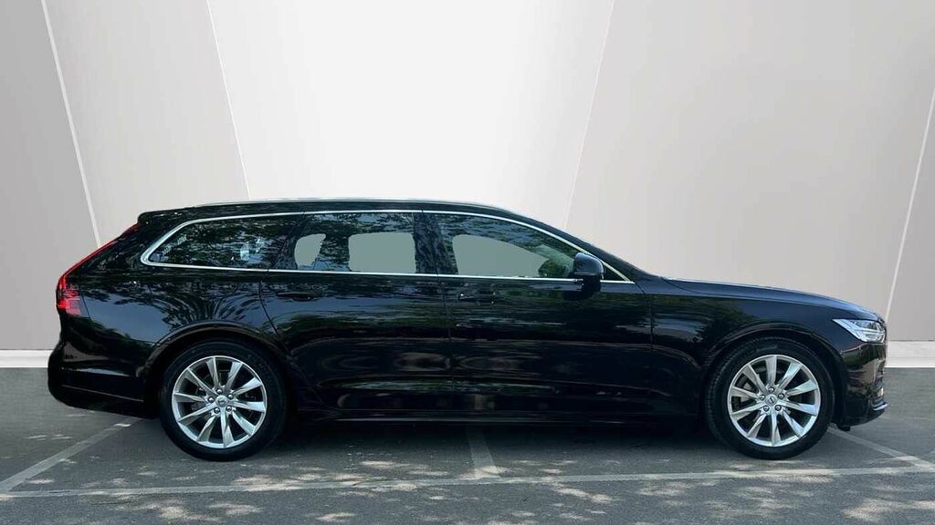 Volvo V90 Momentum, B4 Mild Hybrid Black #3