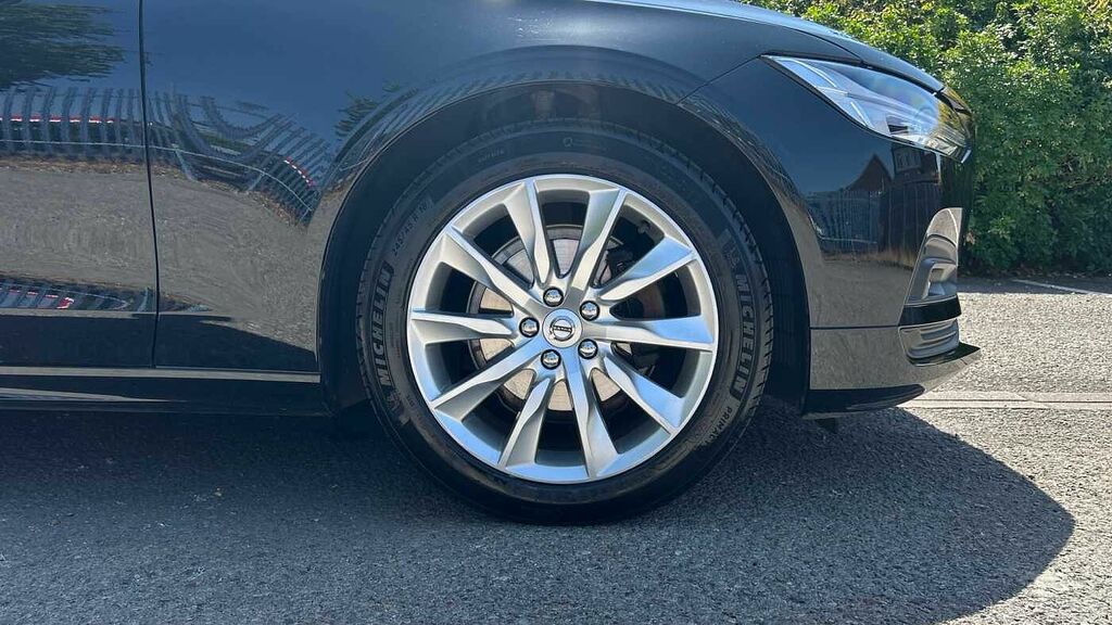 Volvo V90 R Design Black #9