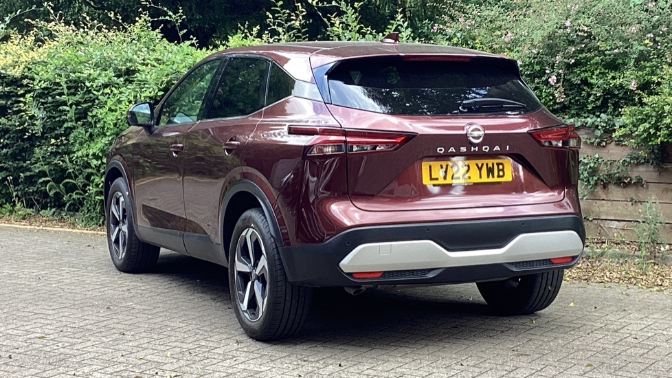 Nissan Qashqai 1.3 Dig-t Mh N-connecta  #2