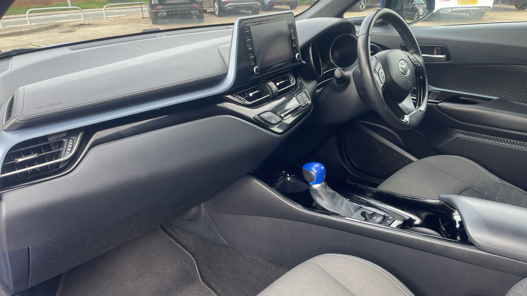 Toyota C-Hr 1.8 Vvt-h Design Cvt Euro 6 Ss  #3