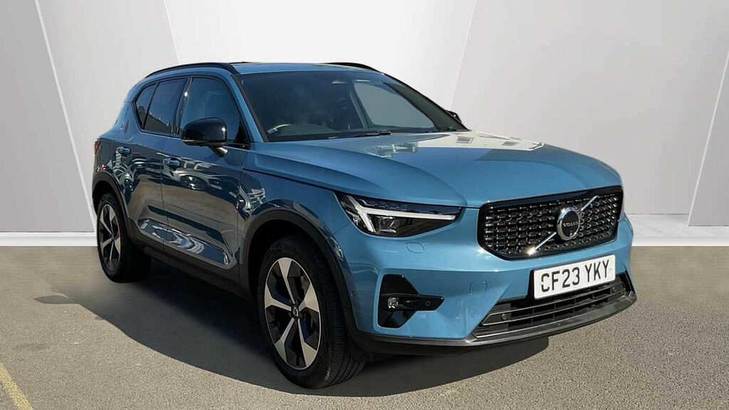 Volvo XC40 Ultimate, B4 Mild Hybrid, Dark Blue
