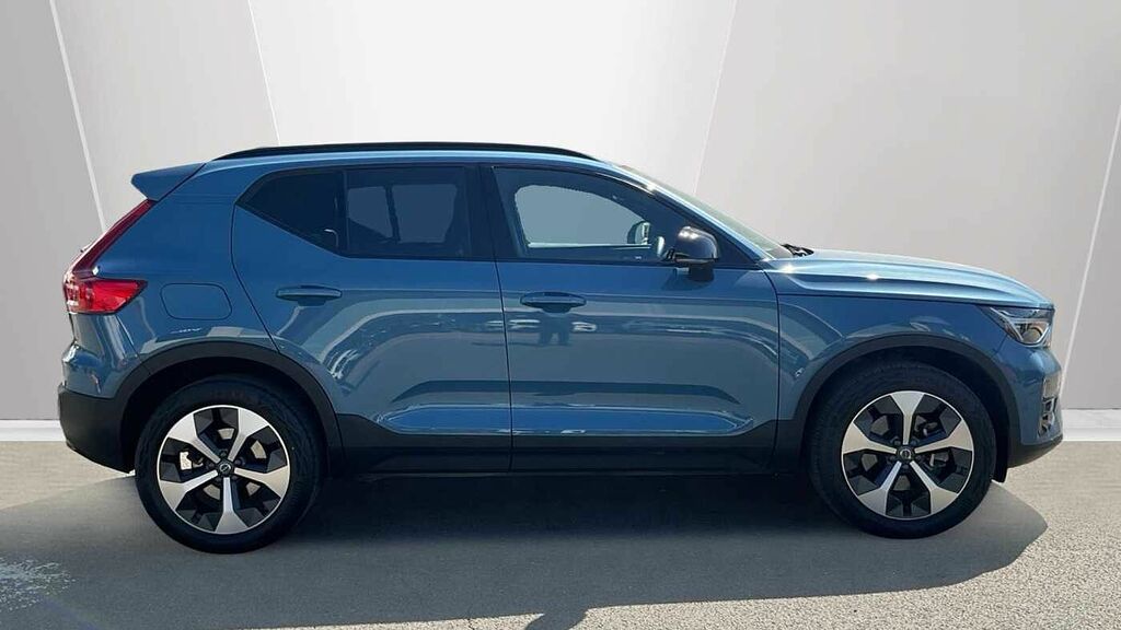 Volvo XC40 Ultimate, B4 Mild Hybrid, Dark CF23YKY Blue #3