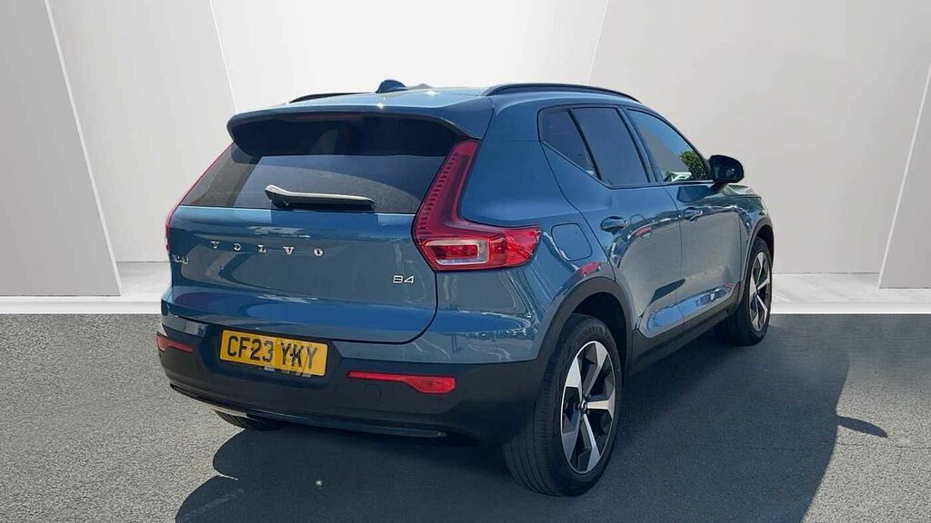 Volvo XC40 Ultimate, B4 Mild Hybrid, Dark CF23YKY Blue #2
