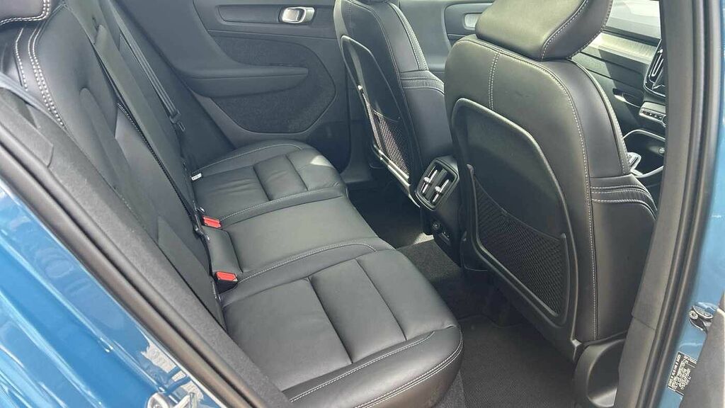 Volvo XC40 Plus, B3 Mild Hybrid, Dark Black #6