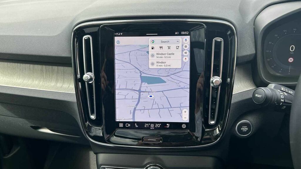 Volvo XC40 Plus, B3 Mild Hybrid, Dark Black #16