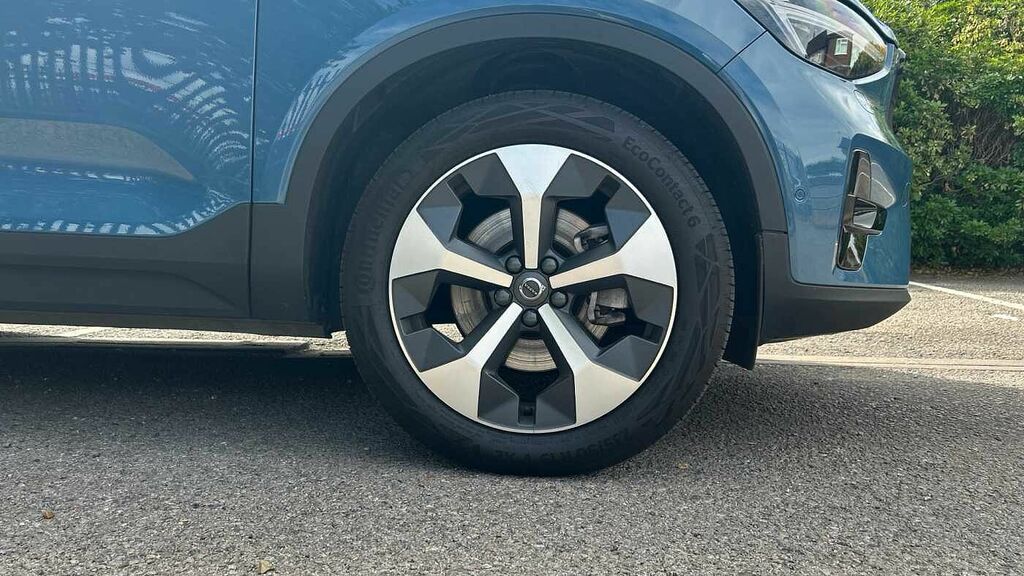Volvo XC40 Plus, B3 Mild Hybrid, Dark Black #9