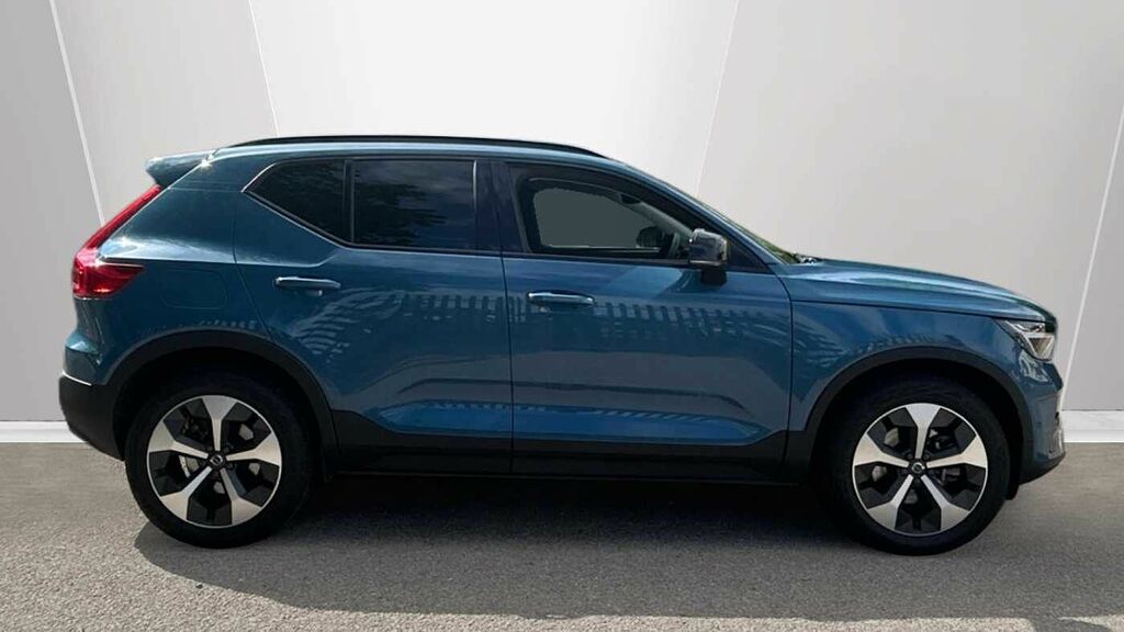 Volvo XC40 Plus, B3 Mild Hybrid, Dark Black #3