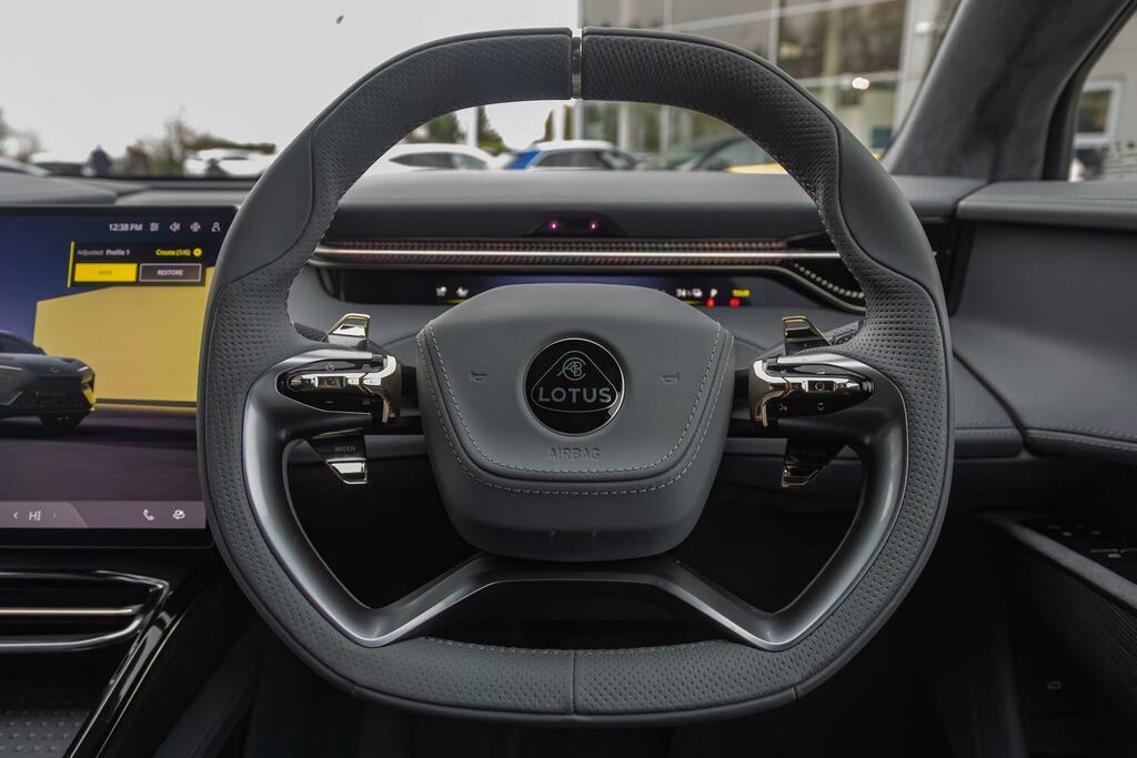 Lotus Eletre 112Kwh R 4Wd Dual Motor Black #32