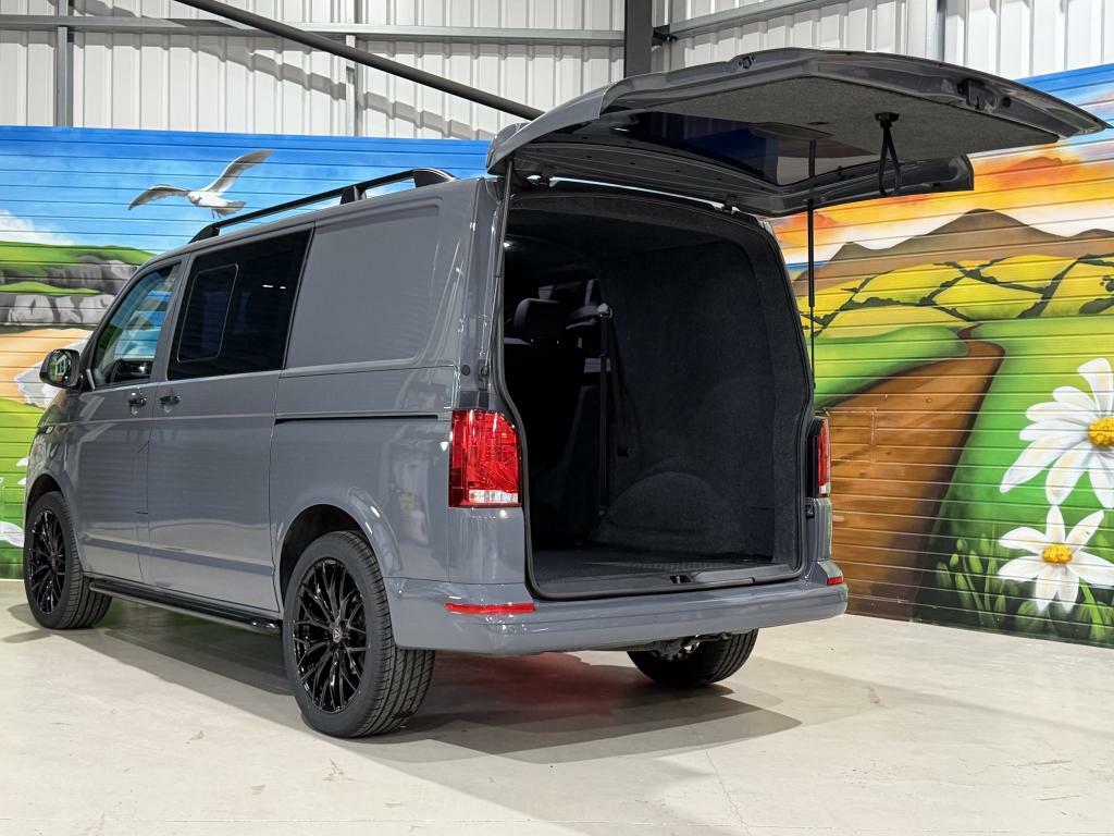 Volkswagen Transporter T6.1 2.0 Tdi Factory Kombi 150 Bhp MD22MXZ Grey #4