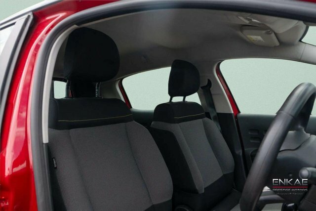 Citroen C3 1.2 Puretech Feel Hatchback Euro Red #2