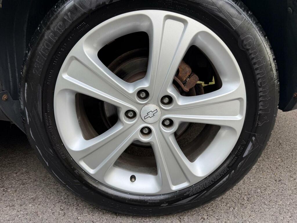 Chevrolet Captiva Lt Black #18