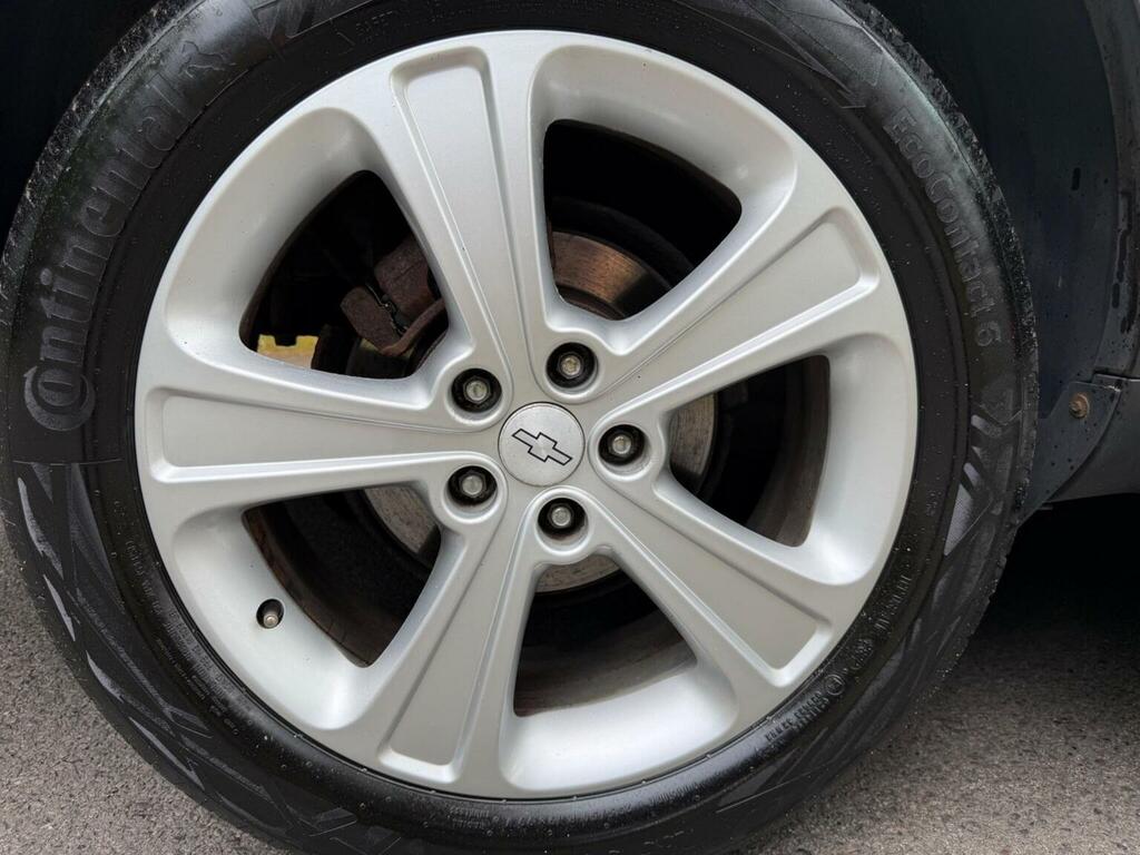Chevrolet Captiva Lt Black #15