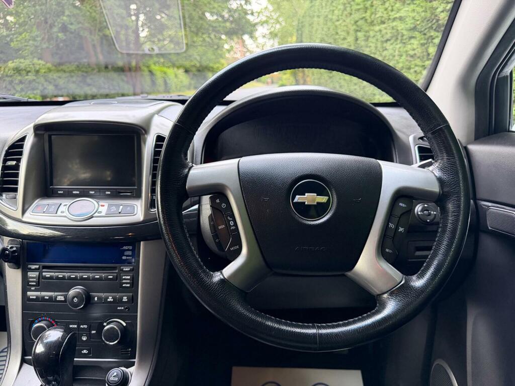 Chevrolet Captiva Lt Black #14
