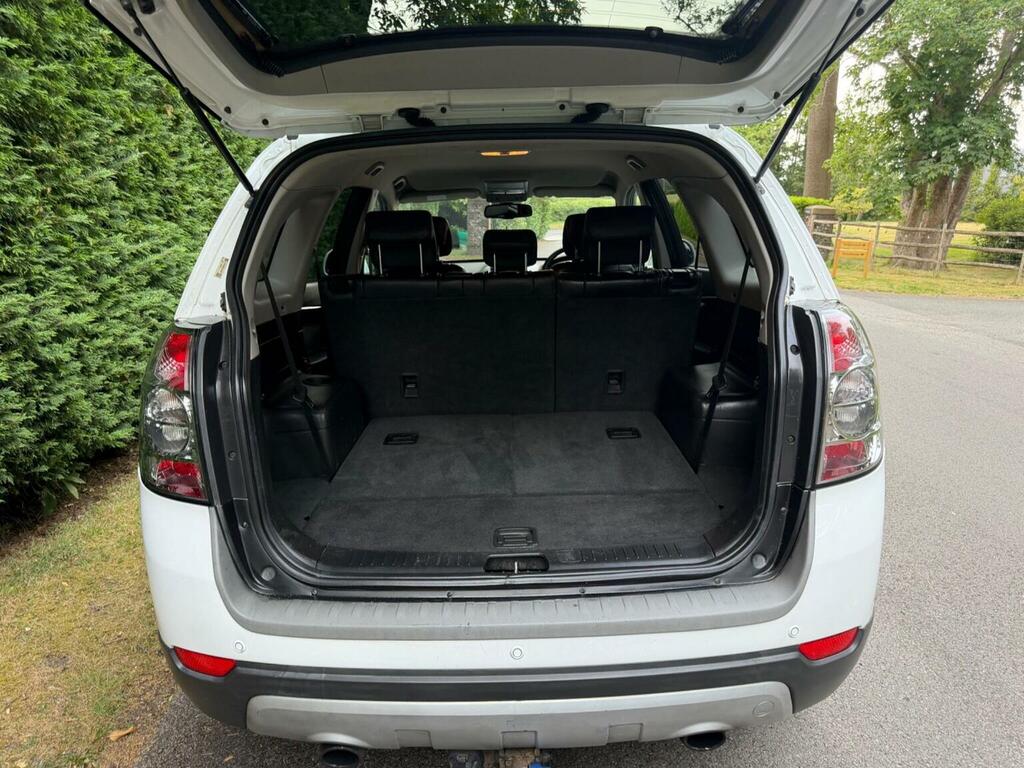 Chevrolet Captiva Lt Black #8