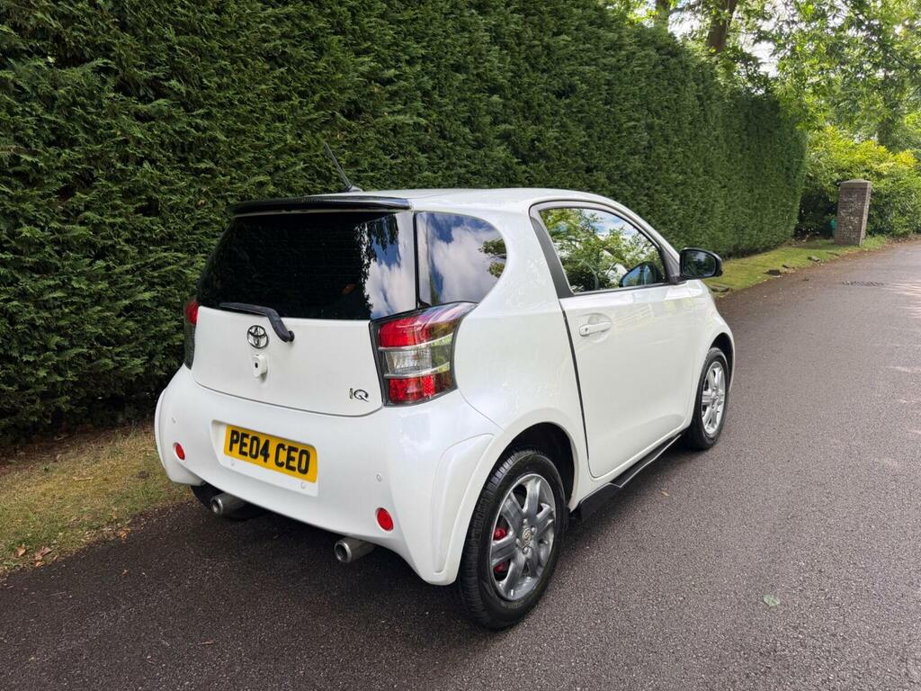 Toyota IQ 1.0 Vvt-i 2 Multidrive Euro 5 White #6