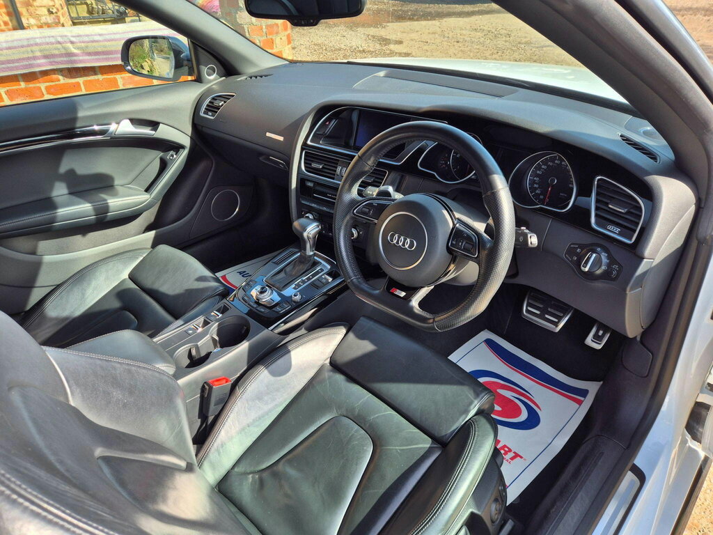Audi A5 2.0 Tdi S Line Special Edition Plus Convertible White #2