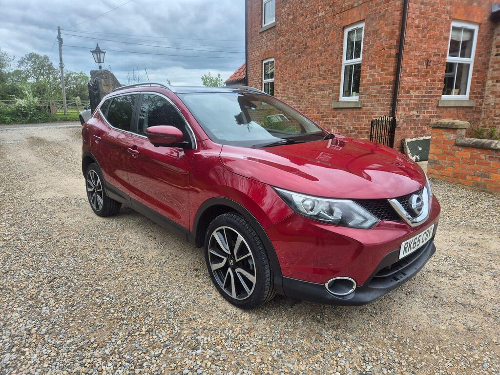 Nissan Qashqai 1.6 Dig-t Tekna 2Wd Euro 6 Ss RK65CBV Red #3