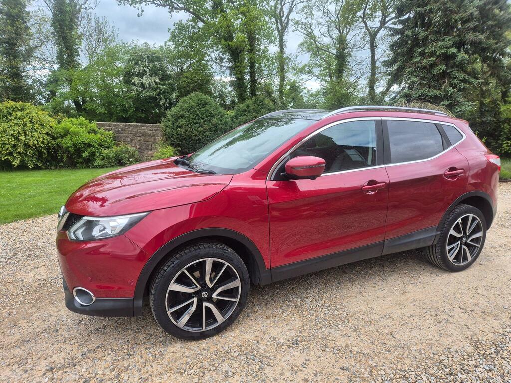 Nissan Qashqai 1.6 Dig-t Tekna 2Wd Euro 6 Ss RK65CBV Red #5