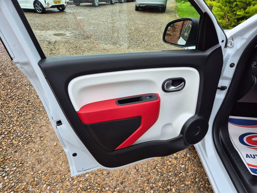 Renault Twingo 1.0 Sce Dynamique Euro 6 Ss White #3