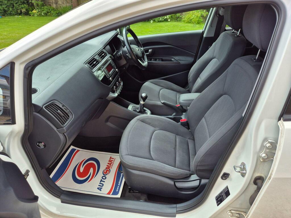 Kia RIO 1.25 Sr7 Euro 6 White #2