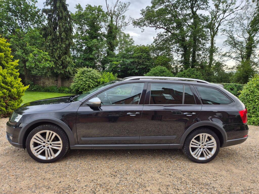Skoda Octavia 2.0 Tdi Scout 4Wd Euro 6 Ss Black #3