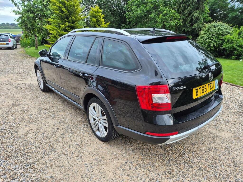 Skoda Octavia 2.0 Tdi Scout 4Wd Euro 6 Ss Black #4