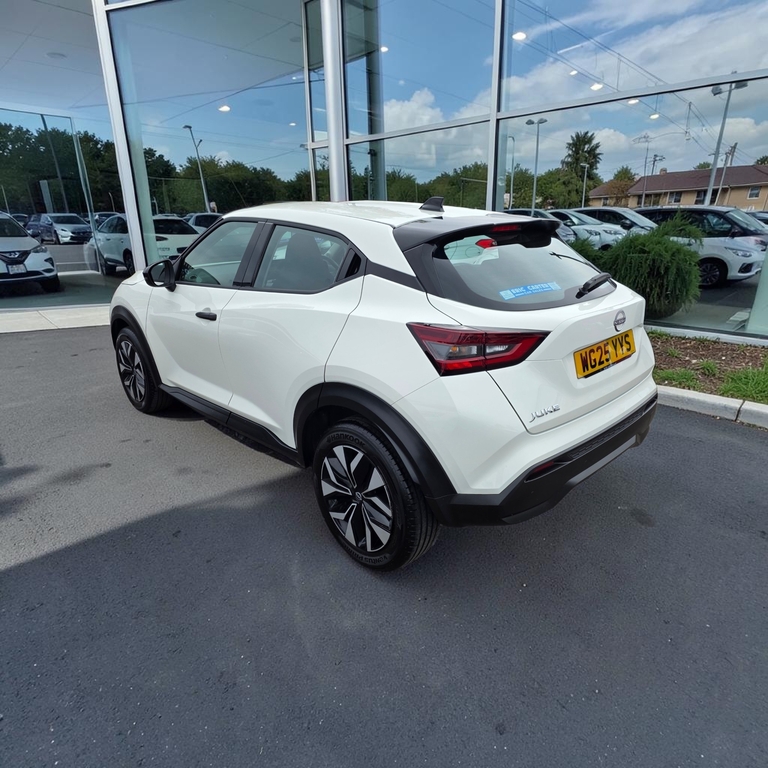Nissan Juke Dig-t Turbo Acenta Premium Suv 25 Reg WG25YYS White #4