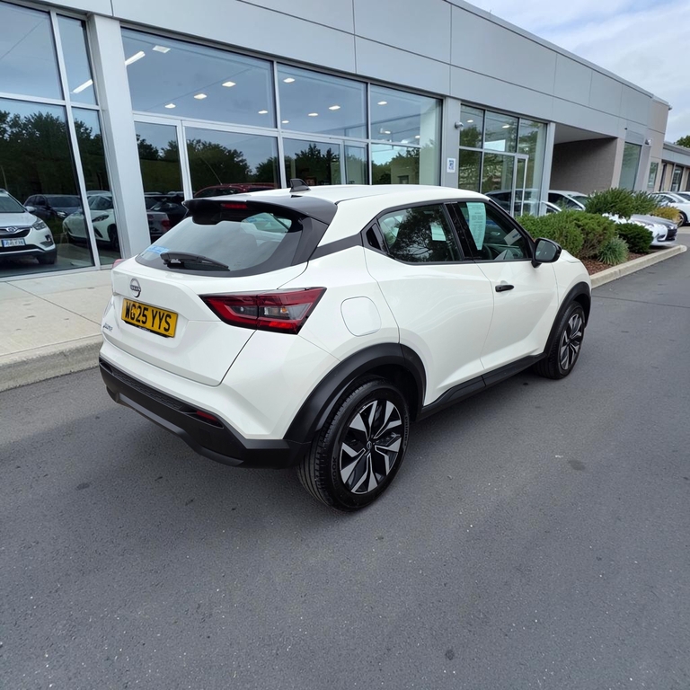 Nissan Juke Dig-t Turbo Acenta Premium Suv 25 Reg WG25YYS White #2