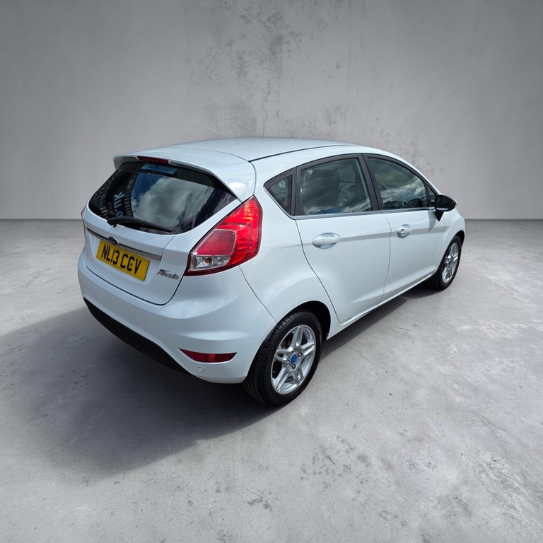 Ford Fiesta 1.25 Zetec 13 Reg NL13CCV White #2