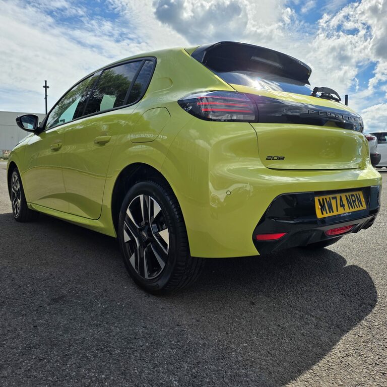 Peugeot 208 Hatchback #8