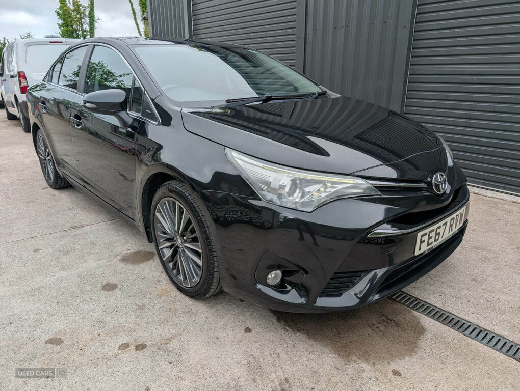 Toyota Avensis 2.0D Design Black #4