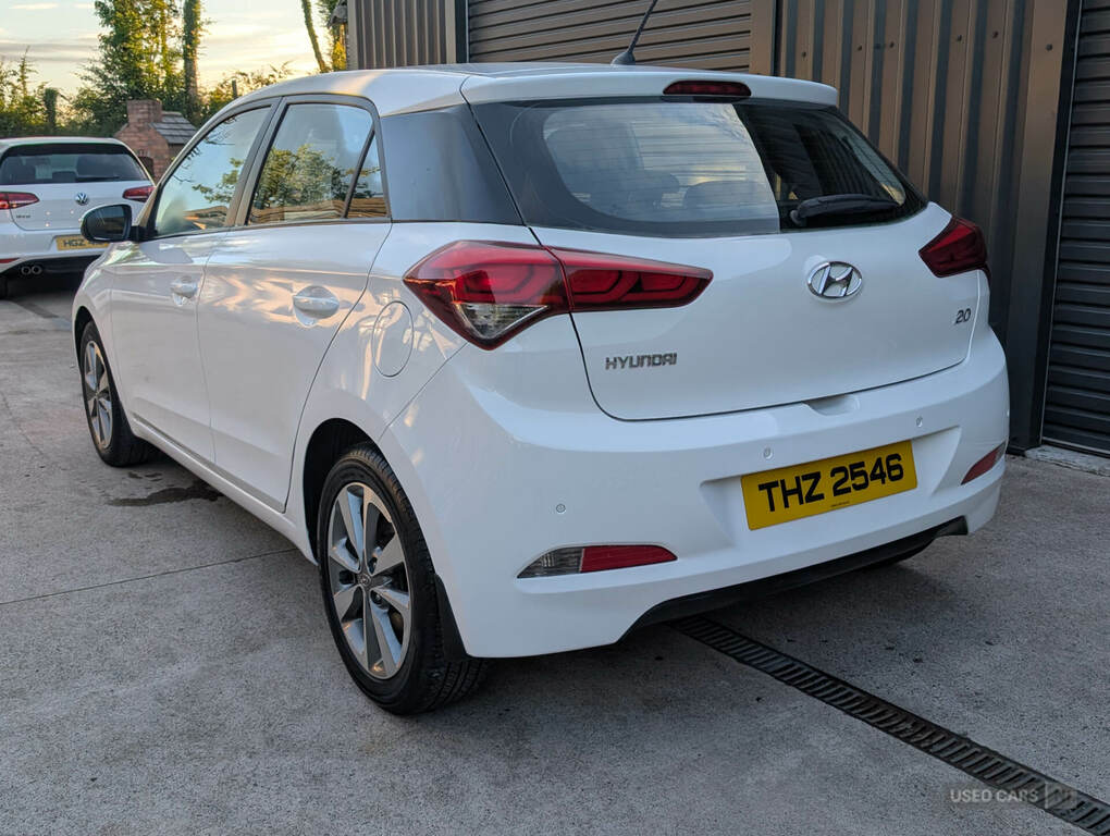 Hyundai I20 1.2 Se White #5