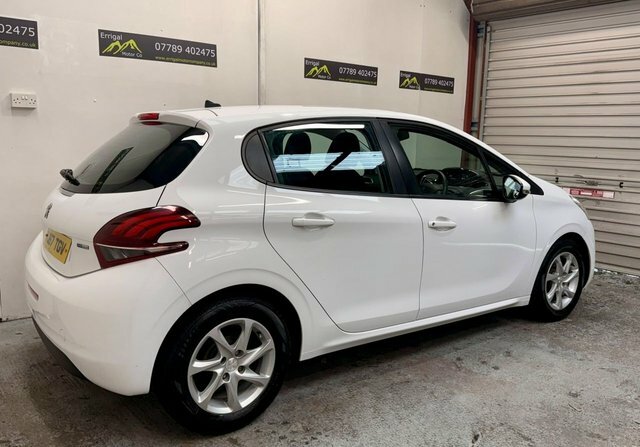 Peugeot 208 2017 1.2 Puretech Active Hatchback Manu KU67TGV White #2