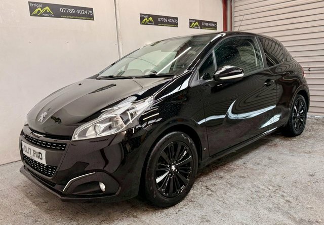 Peugeot 208 2017 1.2 Puretech Black Edition Hatchback Petr Black #3