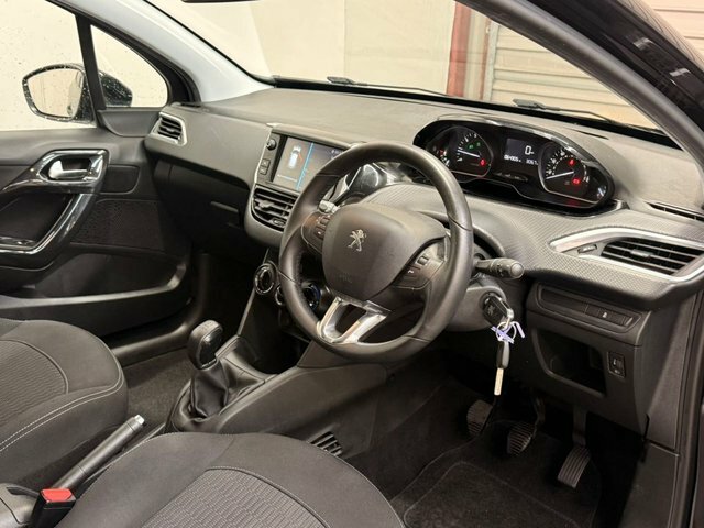 Peugeot 208 Active Blue #8