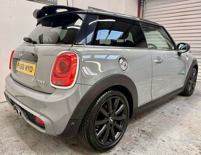 Mini Hatch 2017 2.0 Cooper S Hatchback Euro FE66WYO Grey #2