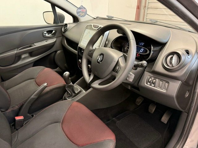 Renault Clio 2014 1.2 16V Expression Hatchback Manua Grey #6