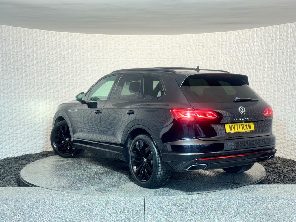 Volkswagen Touareg 3.0 Tsi V6 Black Edition Tiptronic 4Motion Euro 6 WV71RXW Black #2