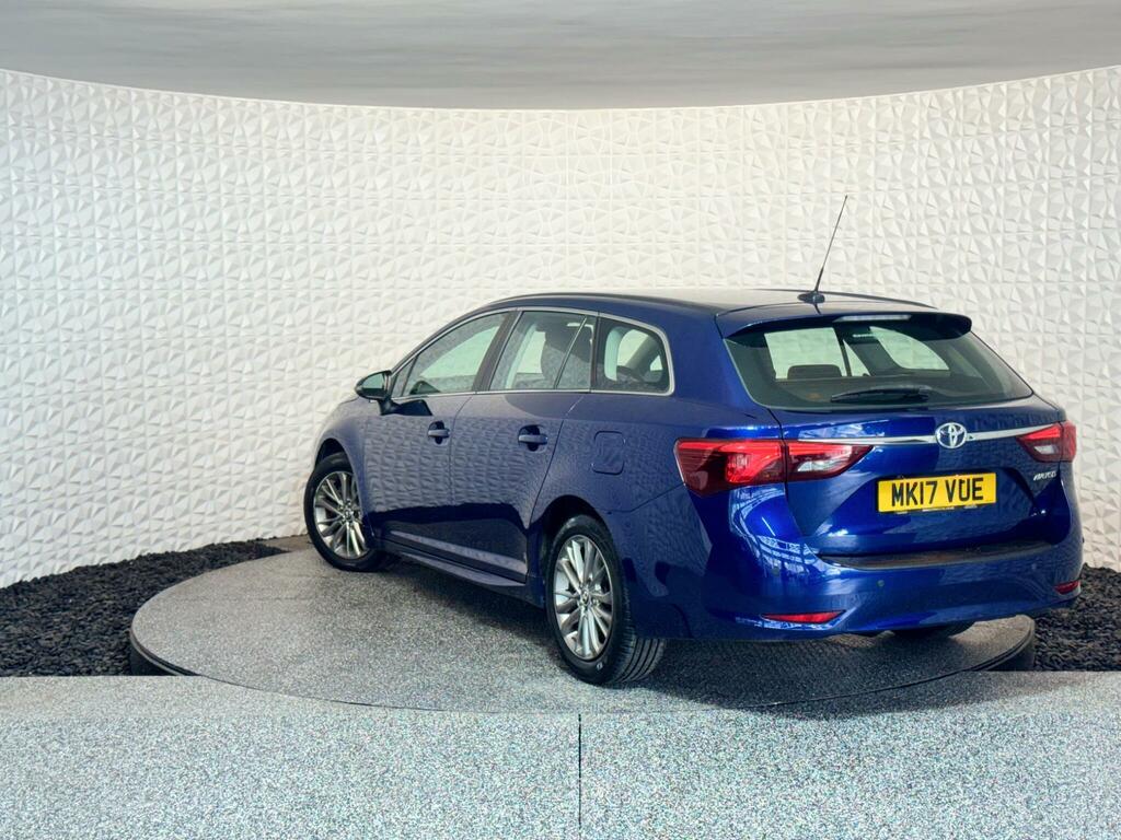 Toyota Avensis 1.6 D-4d Business Edition Touring Sports Euro 6 S Blue #2