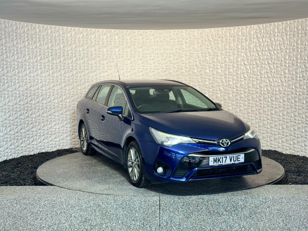 Toyota Avensis 1.6 D-4d Business Edition Touring Sports Euro 6 S Blue #4
