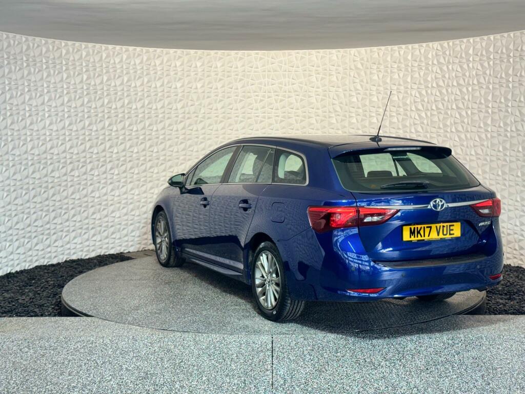 Toyota Avensis Business Edition 1.8 Valvematic Cvt Grey #14