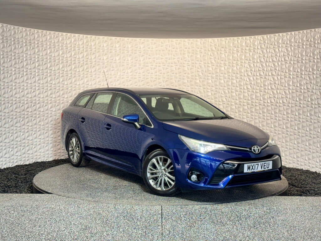Toyota Avensis 1.6 D-4d Business Edition Touring Sports Euro 6 S Blue