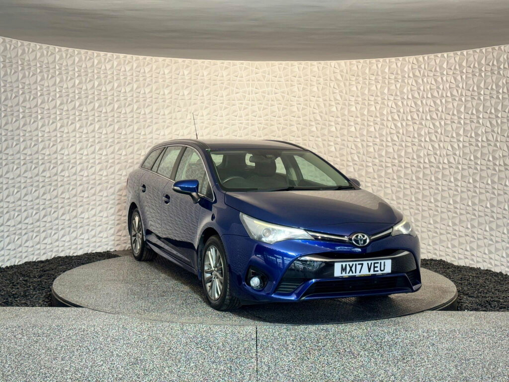 Toyota Avensis 1.6 D-4d Business Edition Touring Sports Euro 6 S Blue #4