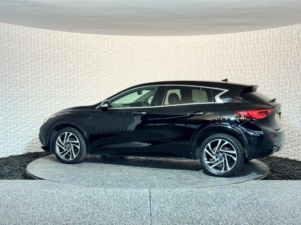 Infiniti Q30  Grey #17