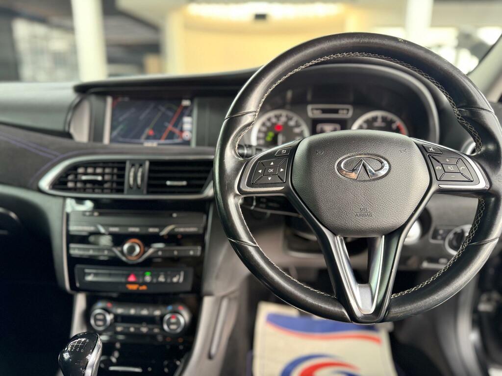 Infiniti Q30  Grey #31