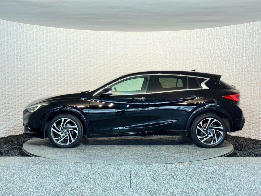 Infiniti Q30  Grey #18